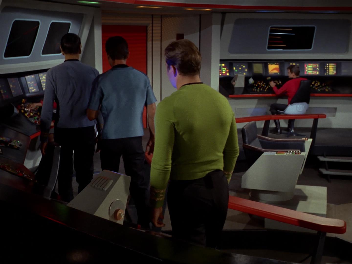 ariane179254_StarTrek_2x18_TheImmunitySyndrome_0097.jpg