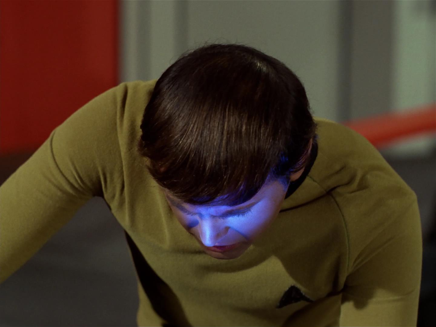 ariane179254_StarTrek_2x18_TheImmunitySyndrome_0157.jpg
