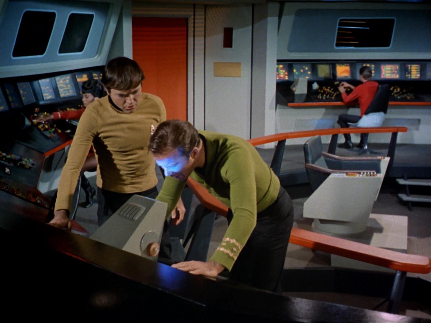ariane179254_StarTrek_2x18_TheImmunitySyndrome_0173.jpg