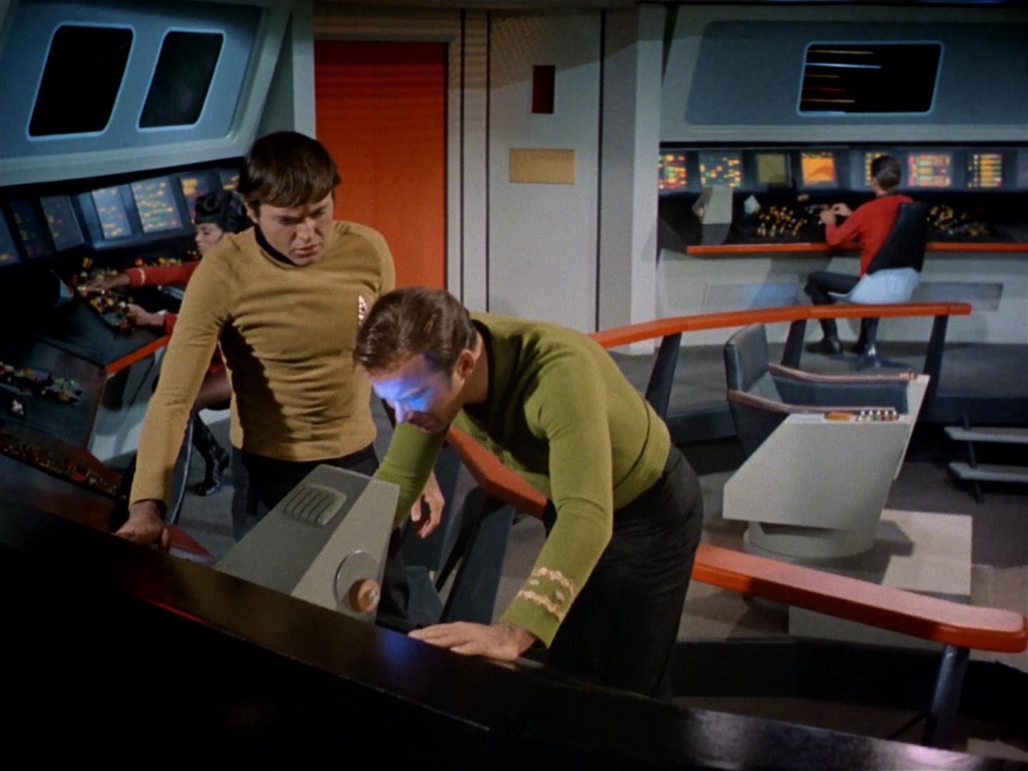 ariane179254_StarTrek_2x18_TheImmunitySyndrome_0176.jpg