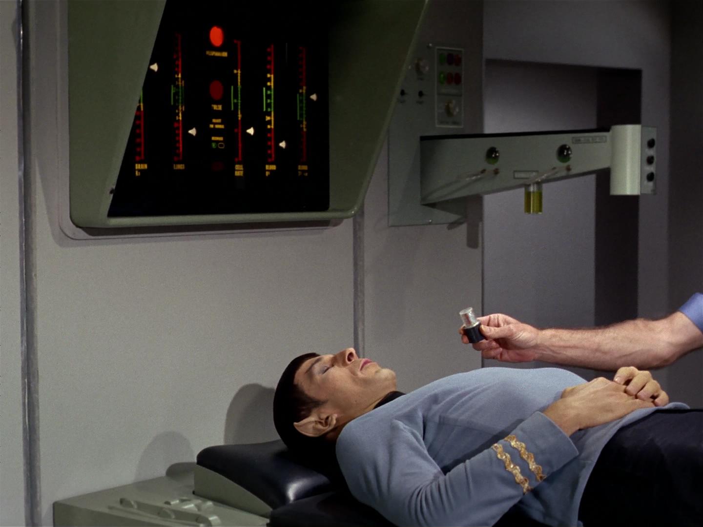 ariane179254_StarTrek_2x18_TheImmunitySyndrome_0264.jpg