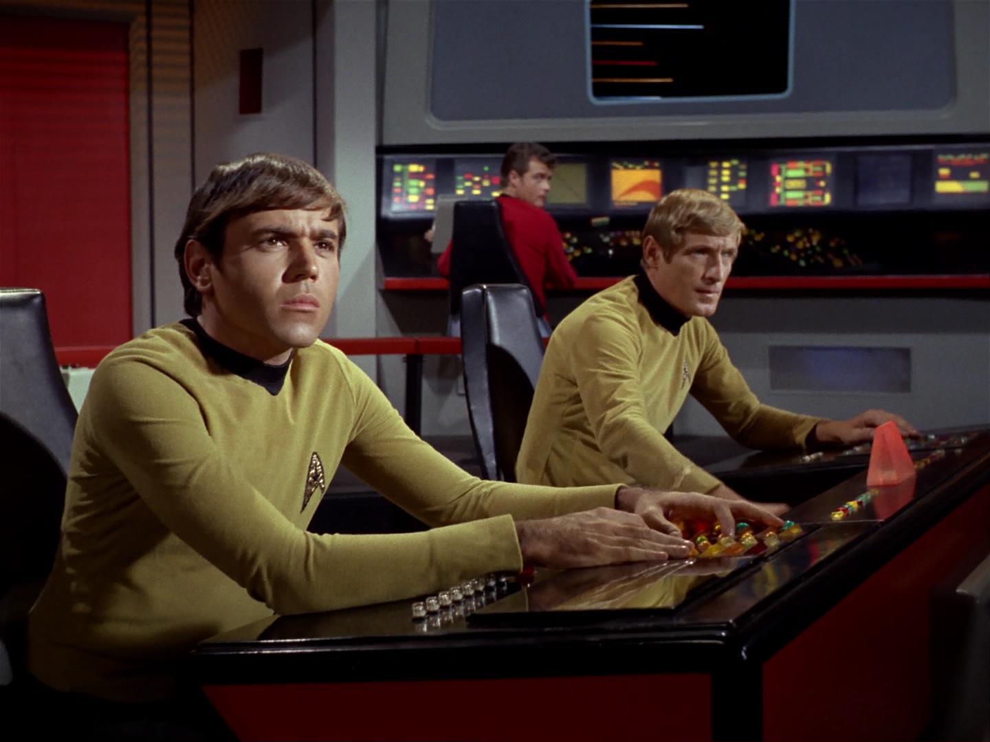 ariane179254_StarTrek_2x18_TheImmunitySyndrome_0422.jpg