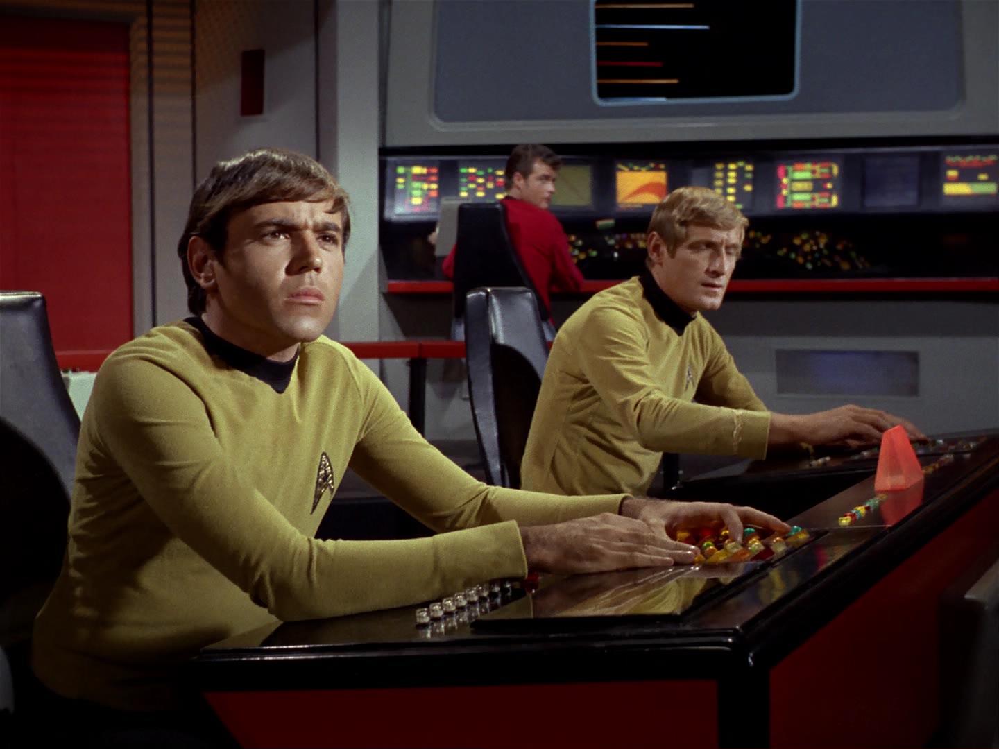 ariane179254_StarTrek_2x18_TheImmunitySyndrome_0423.jpg