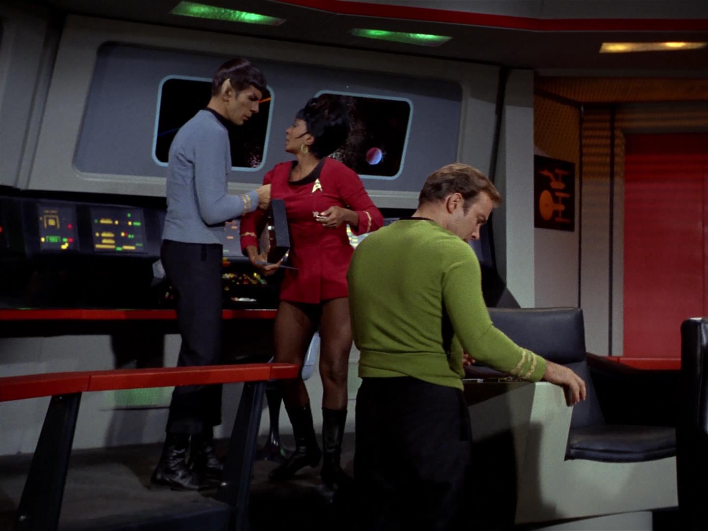 ariane179254_StarTrek_2x18_TheImmunitySyndrome_0529.jpg