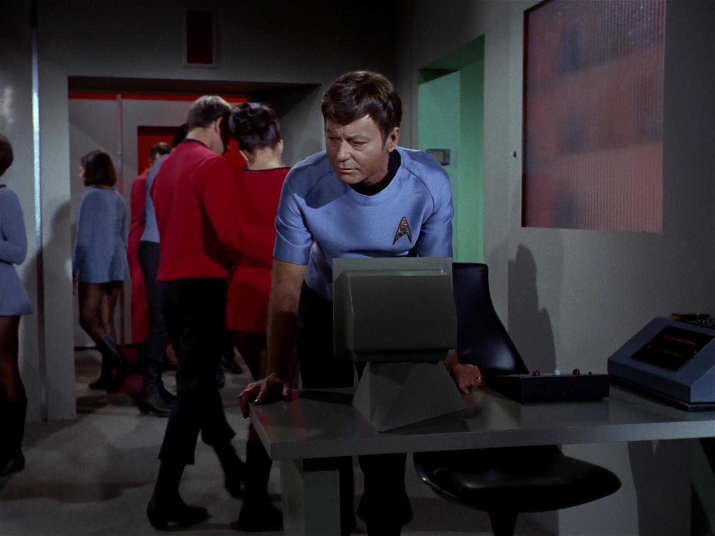 ariane179254_StarTrek_2x18_TheImmunitySyndrome_0548.jpg
