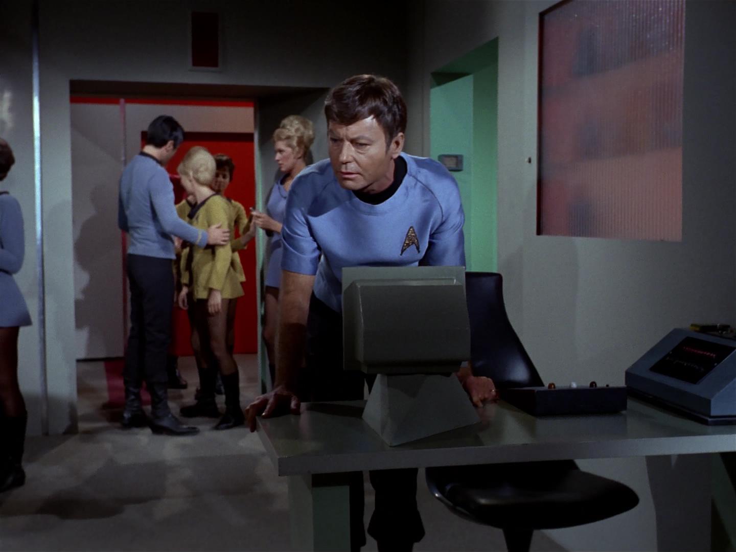 ariane179254_StarTrek_2x18_TheImmunitySyndrome_0553.jpg