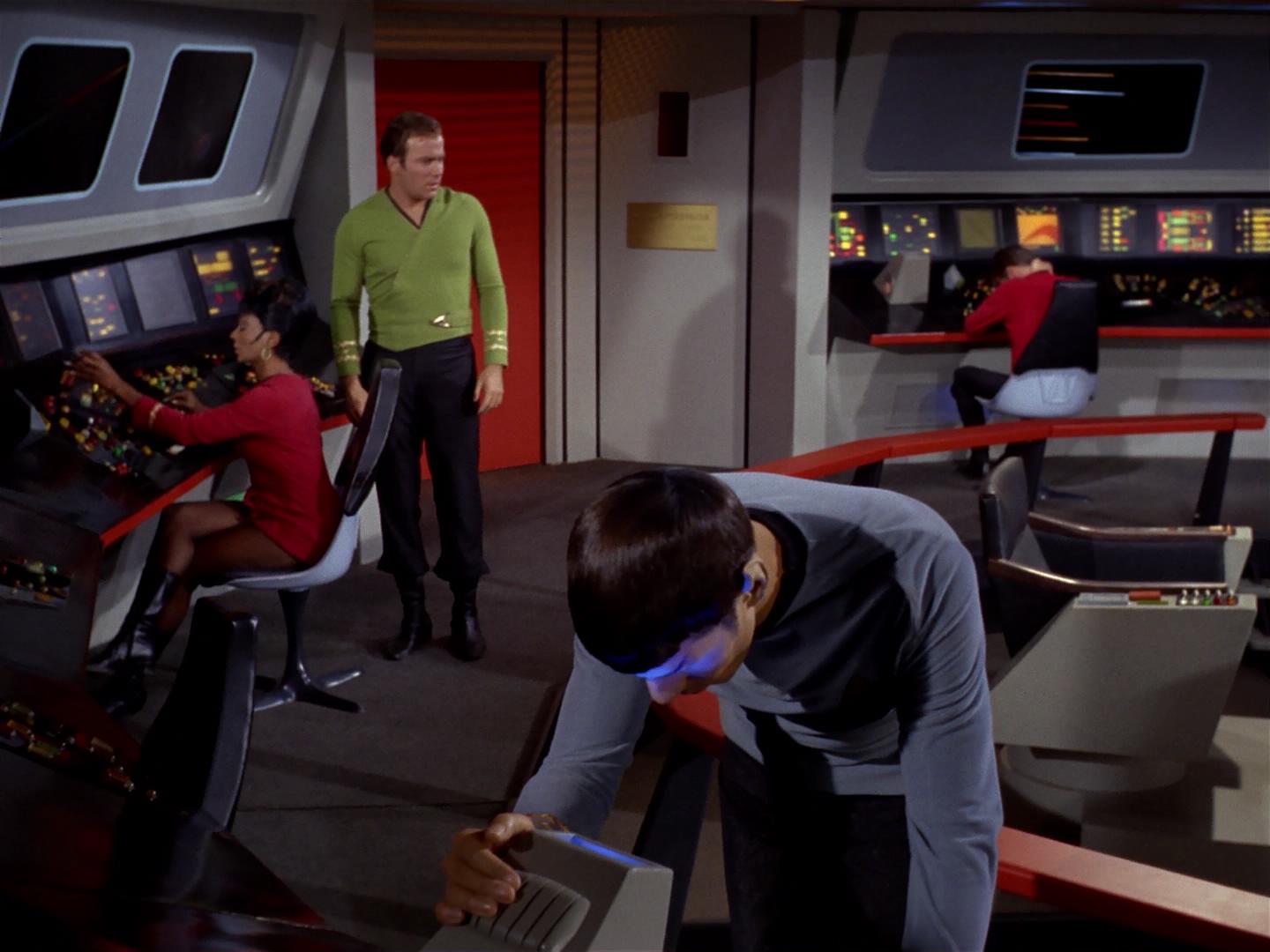ariane179254_StarTrek_2x18_TheImmunitySyndrome_0672.jpg