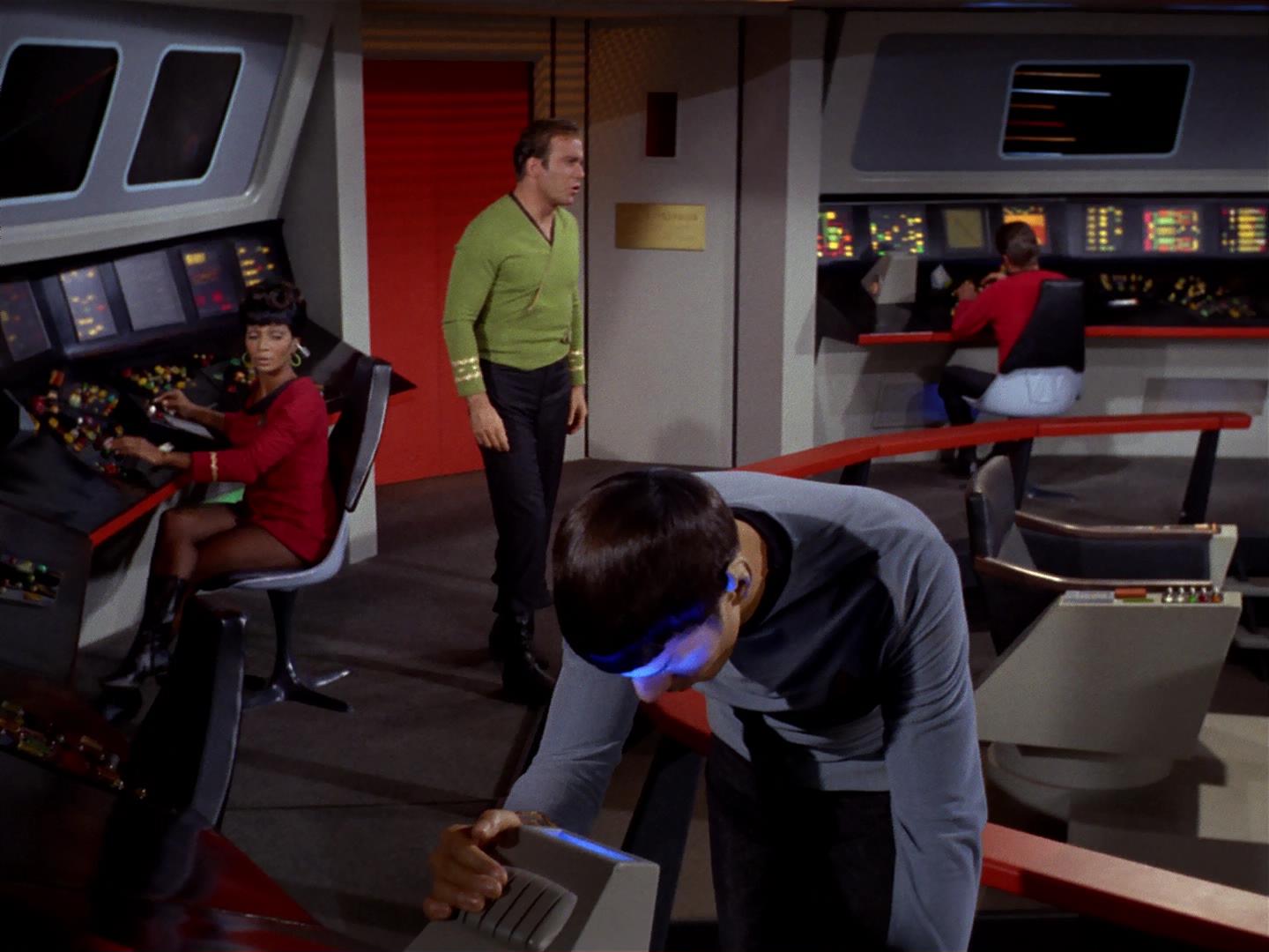 ariane179254_StarTrek_2x18_TheImmunitySyndrome_0675.jpg