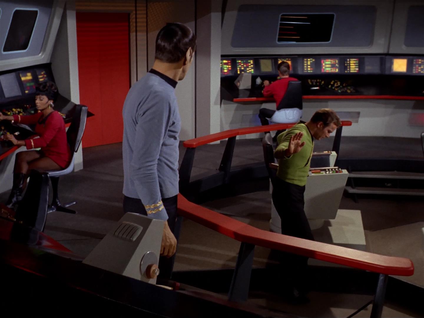 ariane179254_StarTrek_2x18_TheImmunitySyndrome_0684.jpg