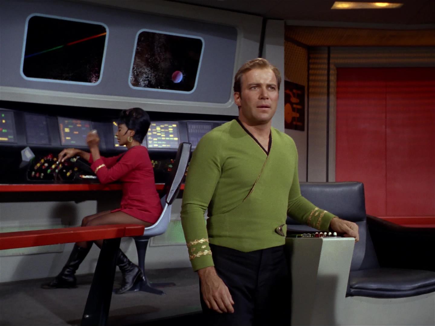 ariane179254_StarTrek_2x18_TheImmunitySyndrome_0703.jpg