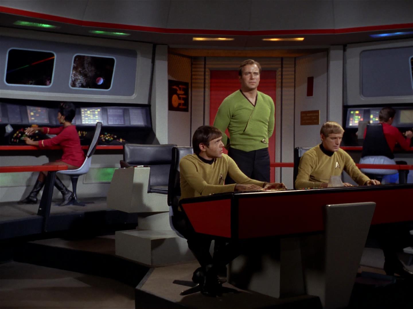 ariane179254_StarTrek_2x18_TheImmunitySyndrome_0716.jpg