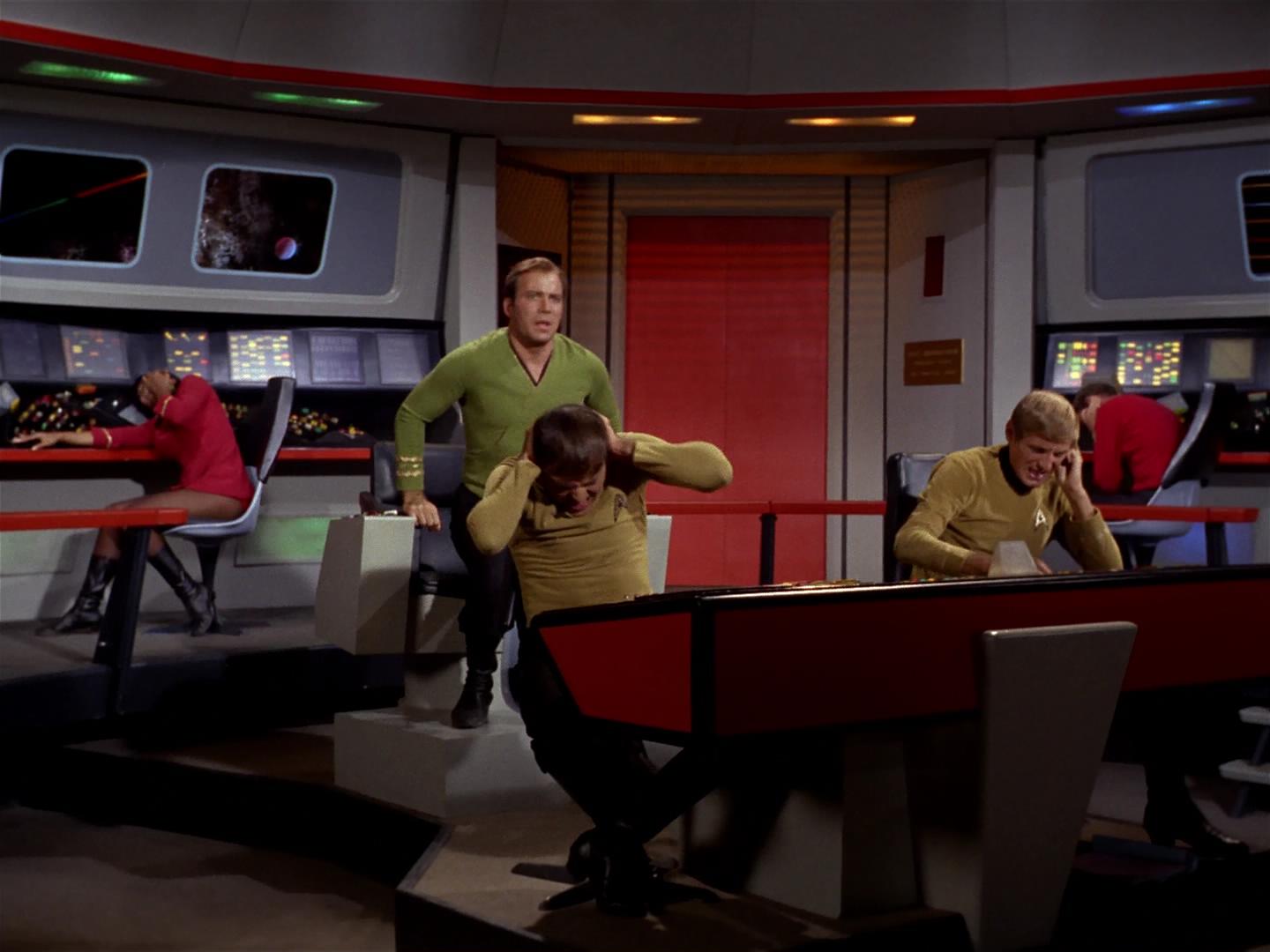ariane179254_StarTrek_2x18_TheImmunitySyndrome_0752.jpg