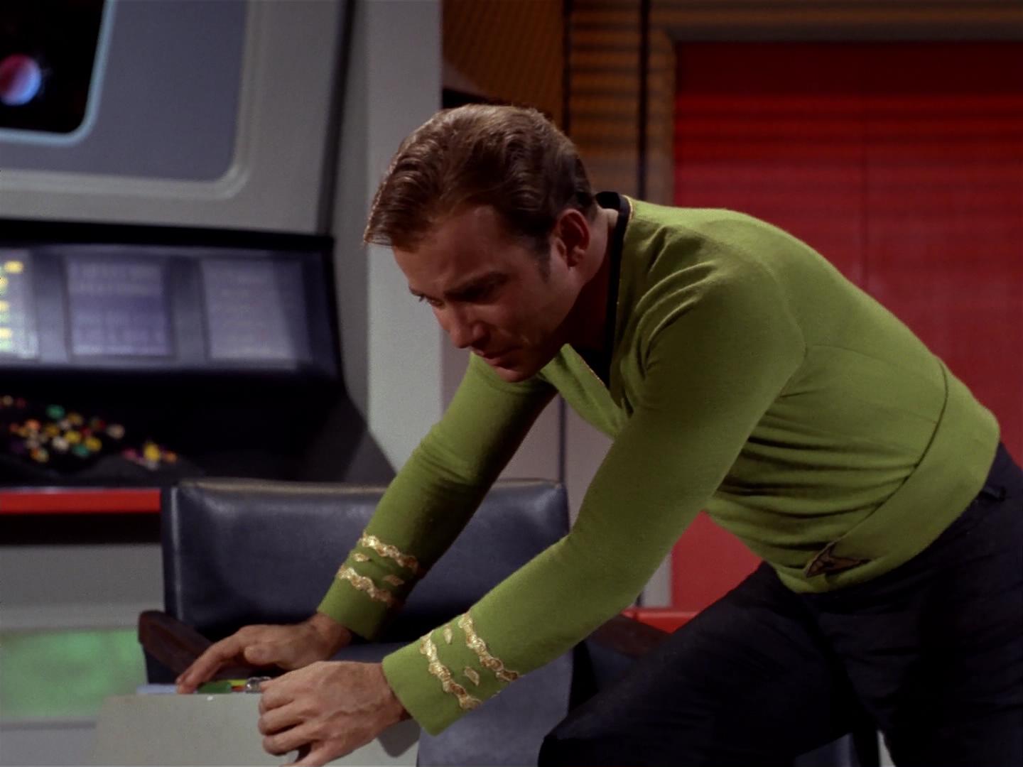 ariane179254_StarTrek_2x18_TheImmunitySyndrome_0794.jpg