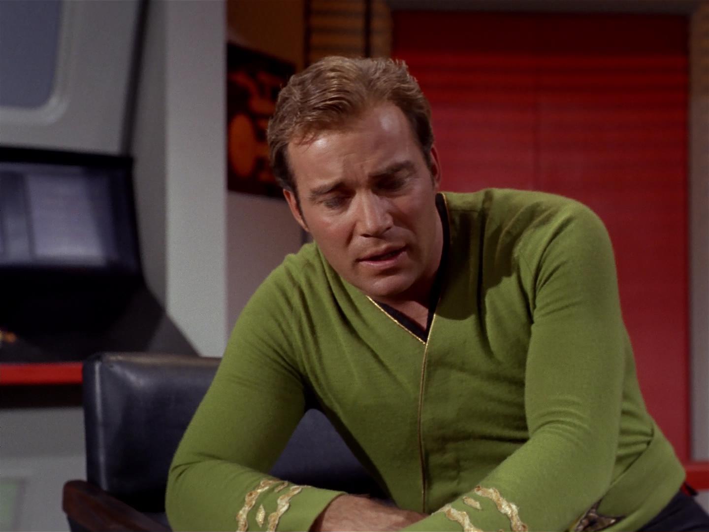 ariane179254_StarTrek_2x18_TheImmunitySyndrome_0801.jpg