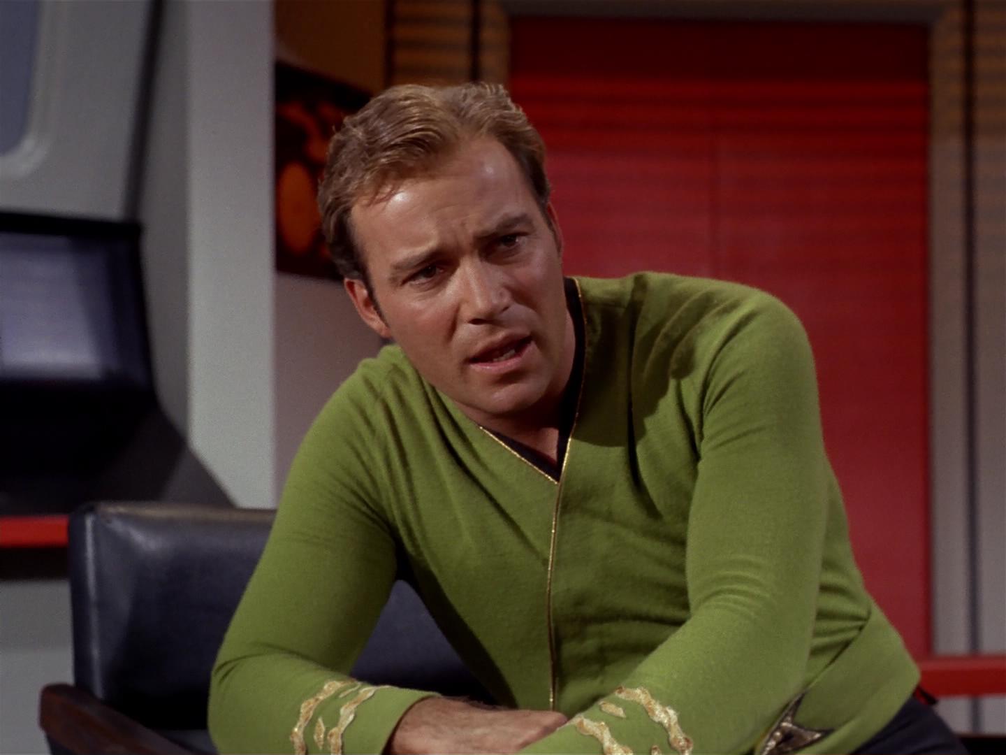 ariane179254_StarTrek_2x18_TheImmunitySyndrome_0806.jpg