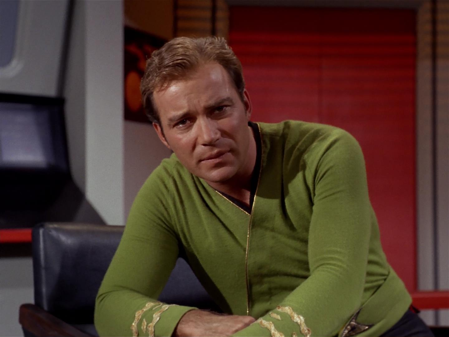 ariane179254_StarTrek_2x18_TheImmunitySyndrome_0808.jpg