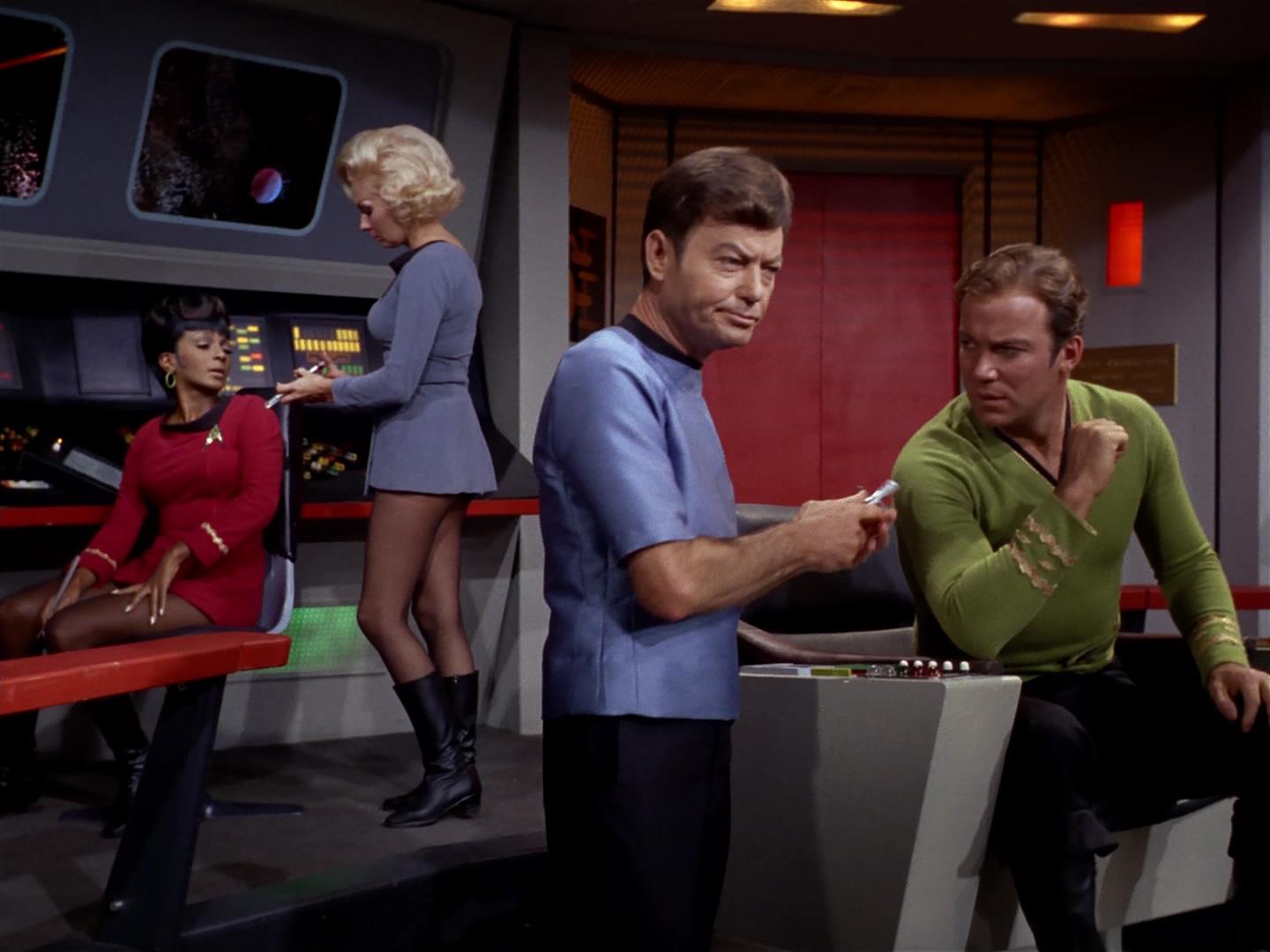 ariane179254_StarTrek_2x18_TheImmunitySyndrome_0832.jpg