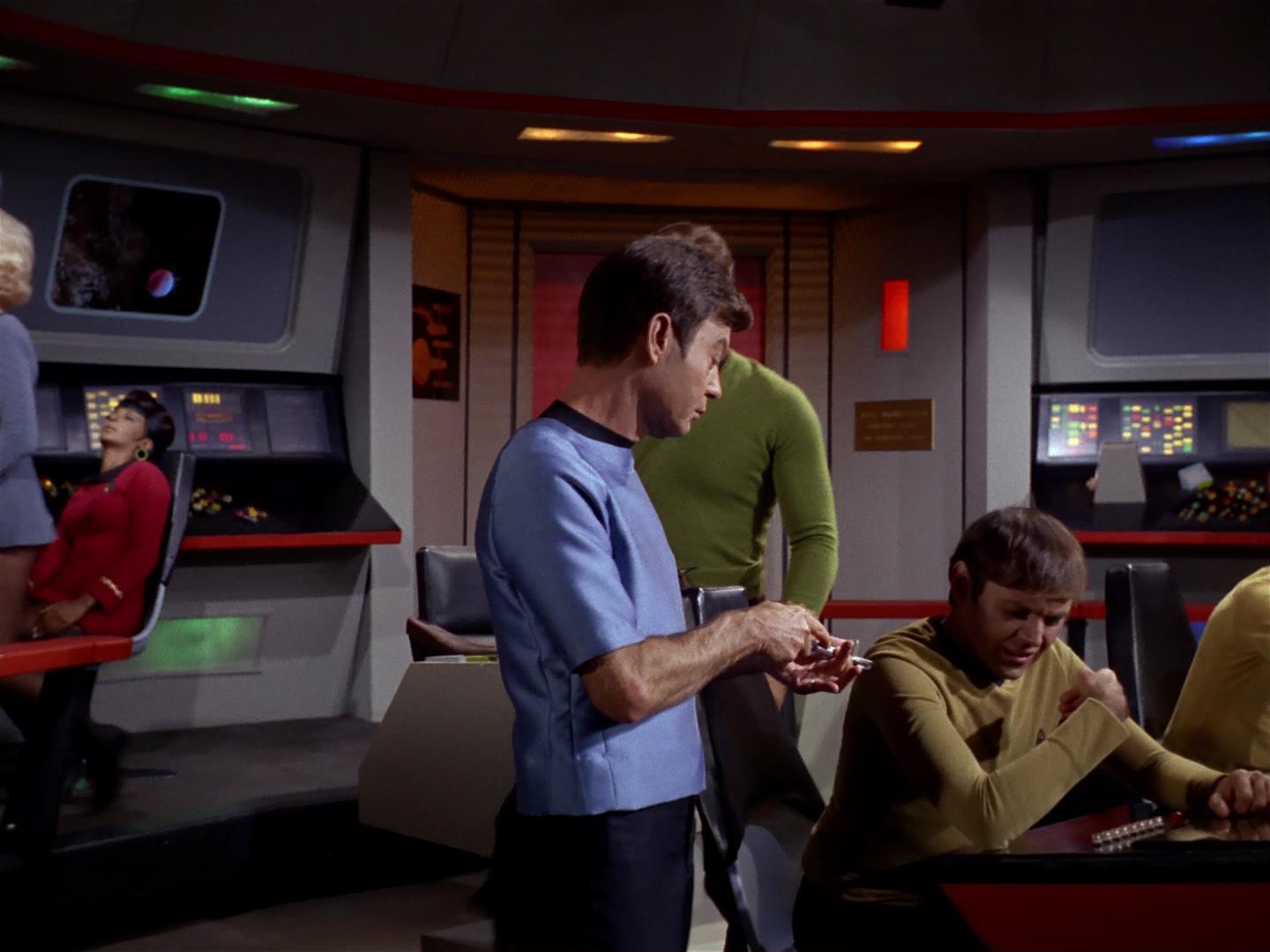 ariane179254_StarTrek_2x18_TheImmunitySyndrome_0835.jpg