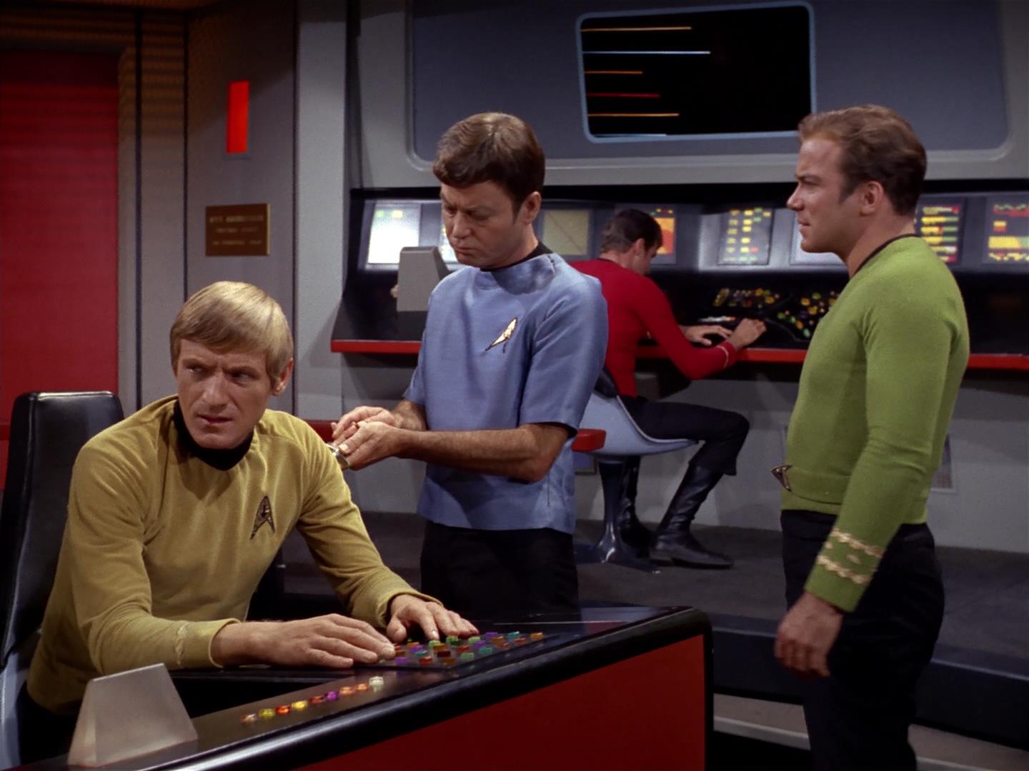 ariane179254_StarTrek_2x18_TheImmunitySyndrome_0850.jpg