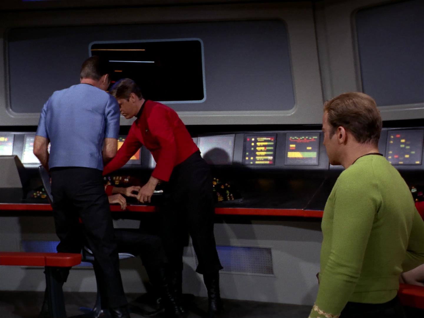 ariane179254_StarTrek_2x18_TheImmunitySyndrome_0864.jpg
