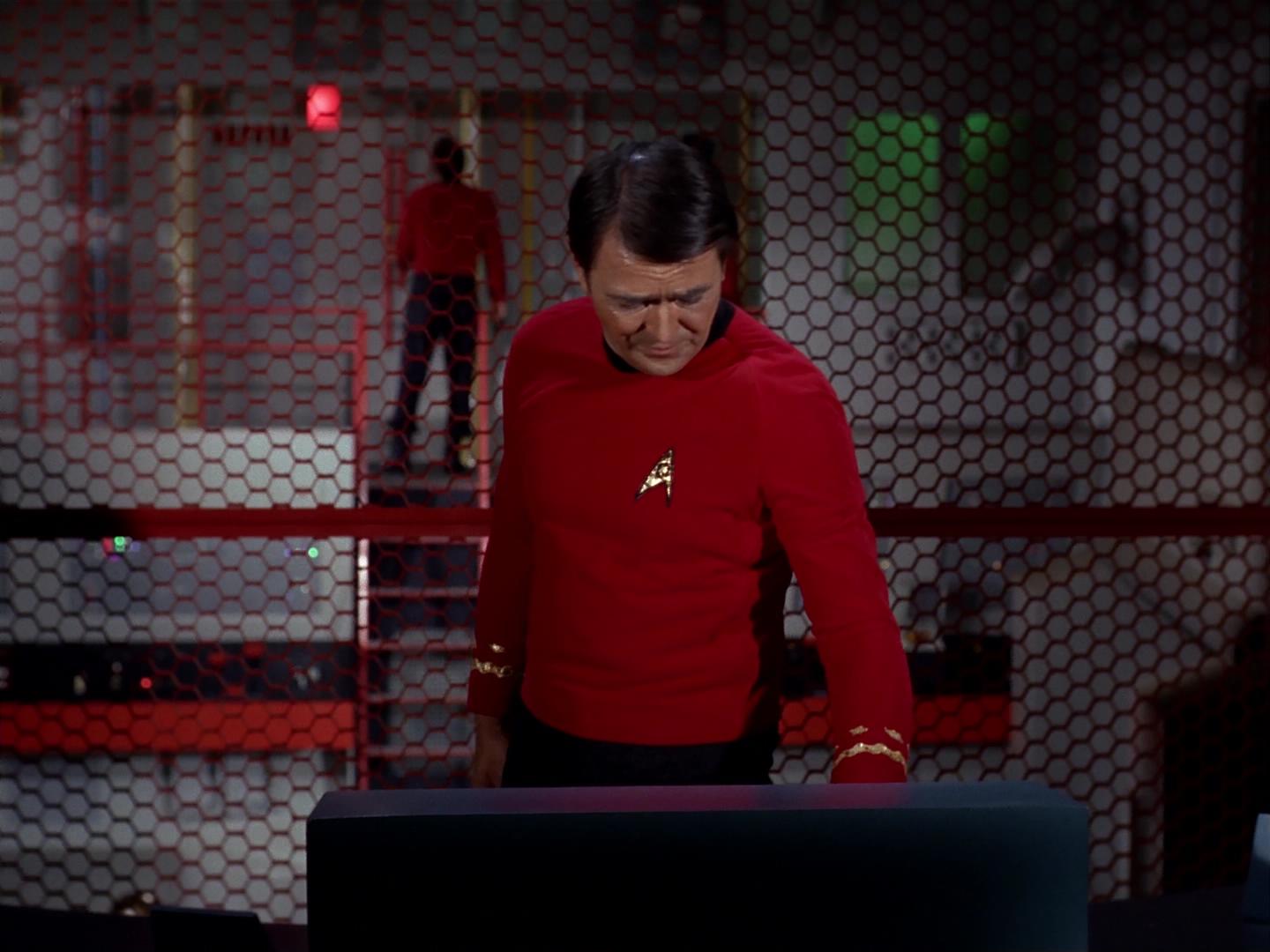 ariane179254_StarTrek_2x18_TheImmunitySyndrome_0973.jpg
