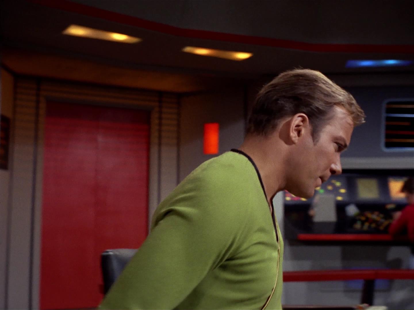 ariane179254_StarTrek_2x18_TheImmunitySyndrome_0989.jpg