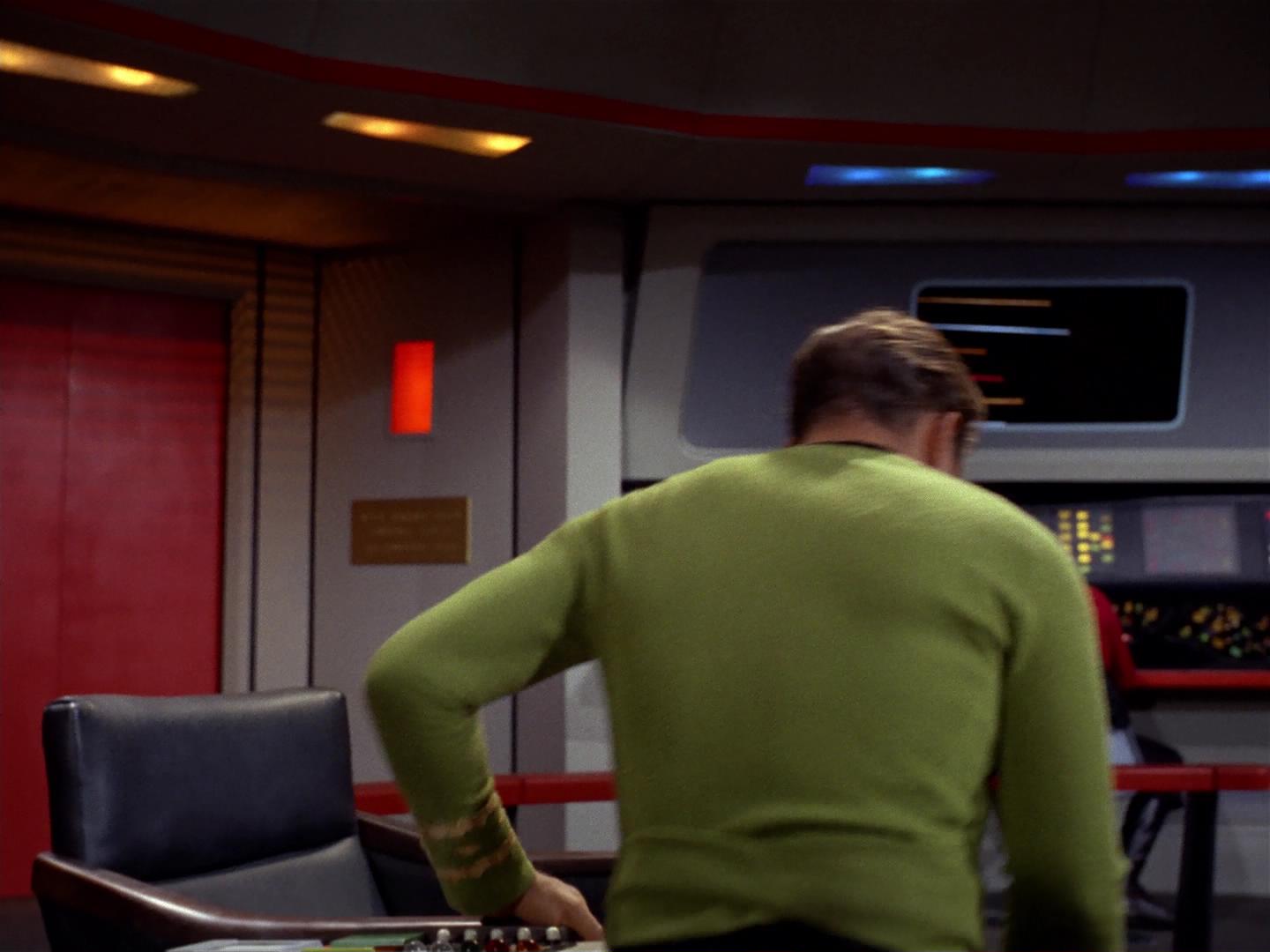ariane179254_StarTrek_2x18_TheImmunitySyndrome_0990.jpg