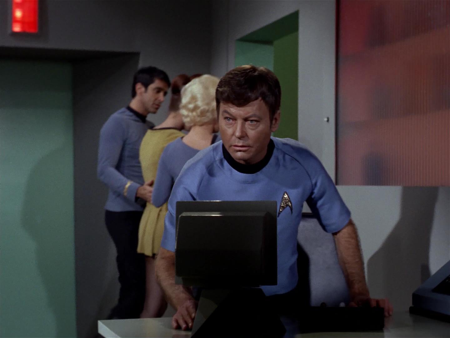 ariane179254_StarTrek_2x18_TheImmunitySyndrome_0994.jpg