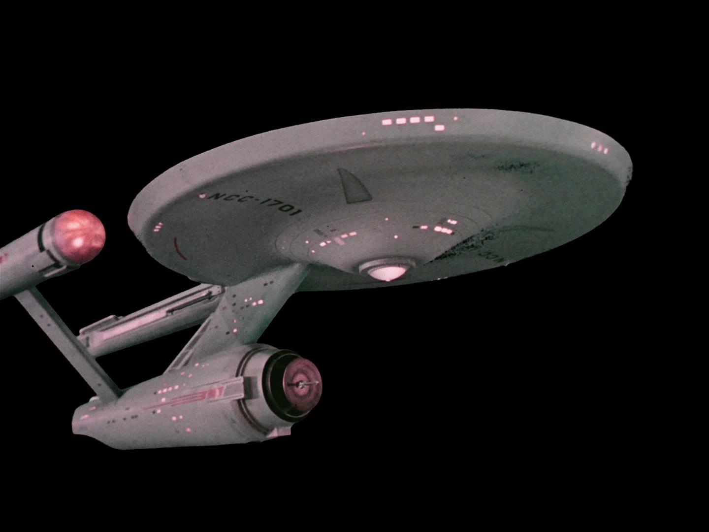 ariane179254_StarTrek_2x18_TheImmunitySyndrome_1025.jpg