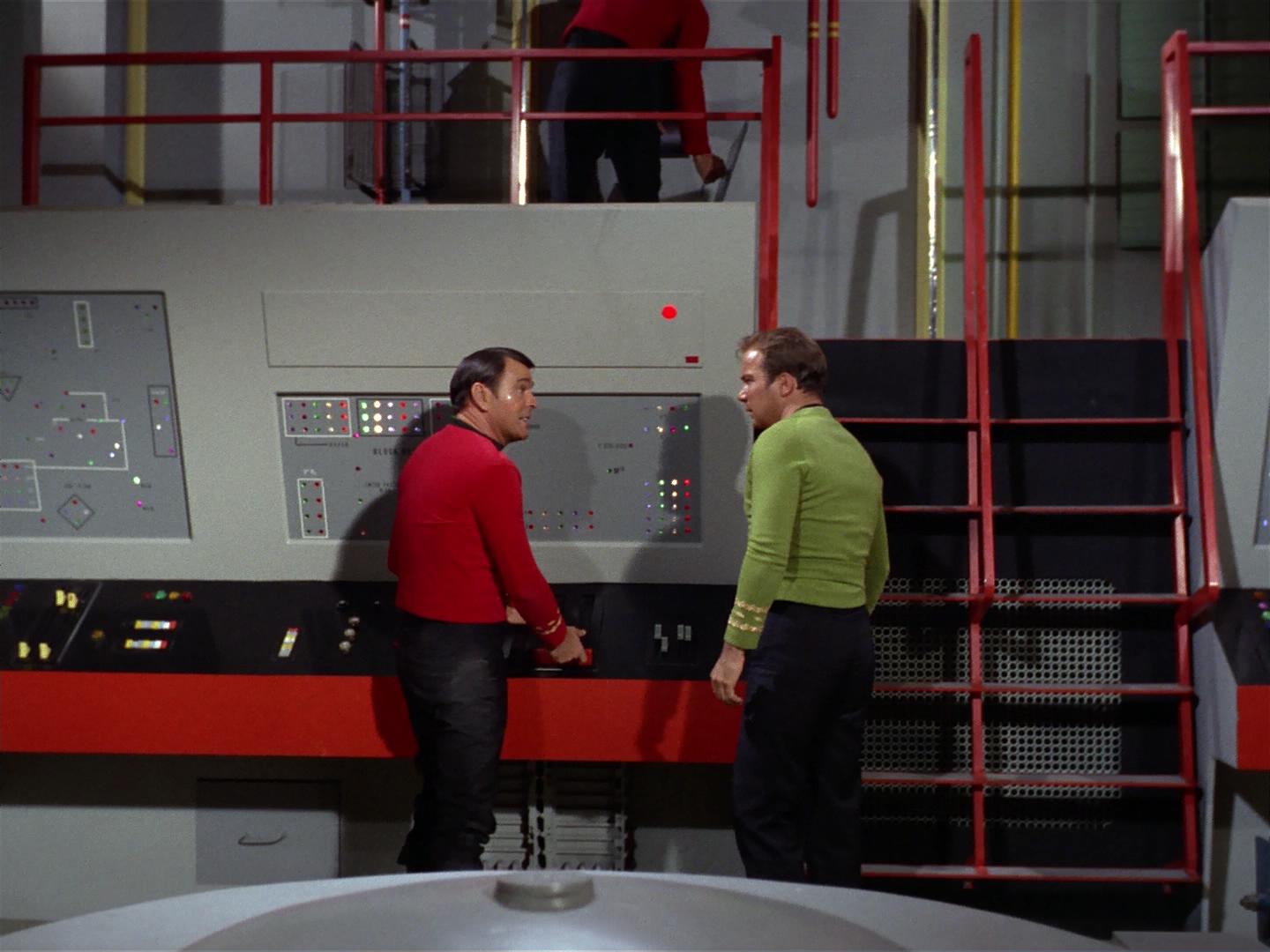 ariane179254_StarTrek_2x18_TheImmunitySyndrome_1059.jpg