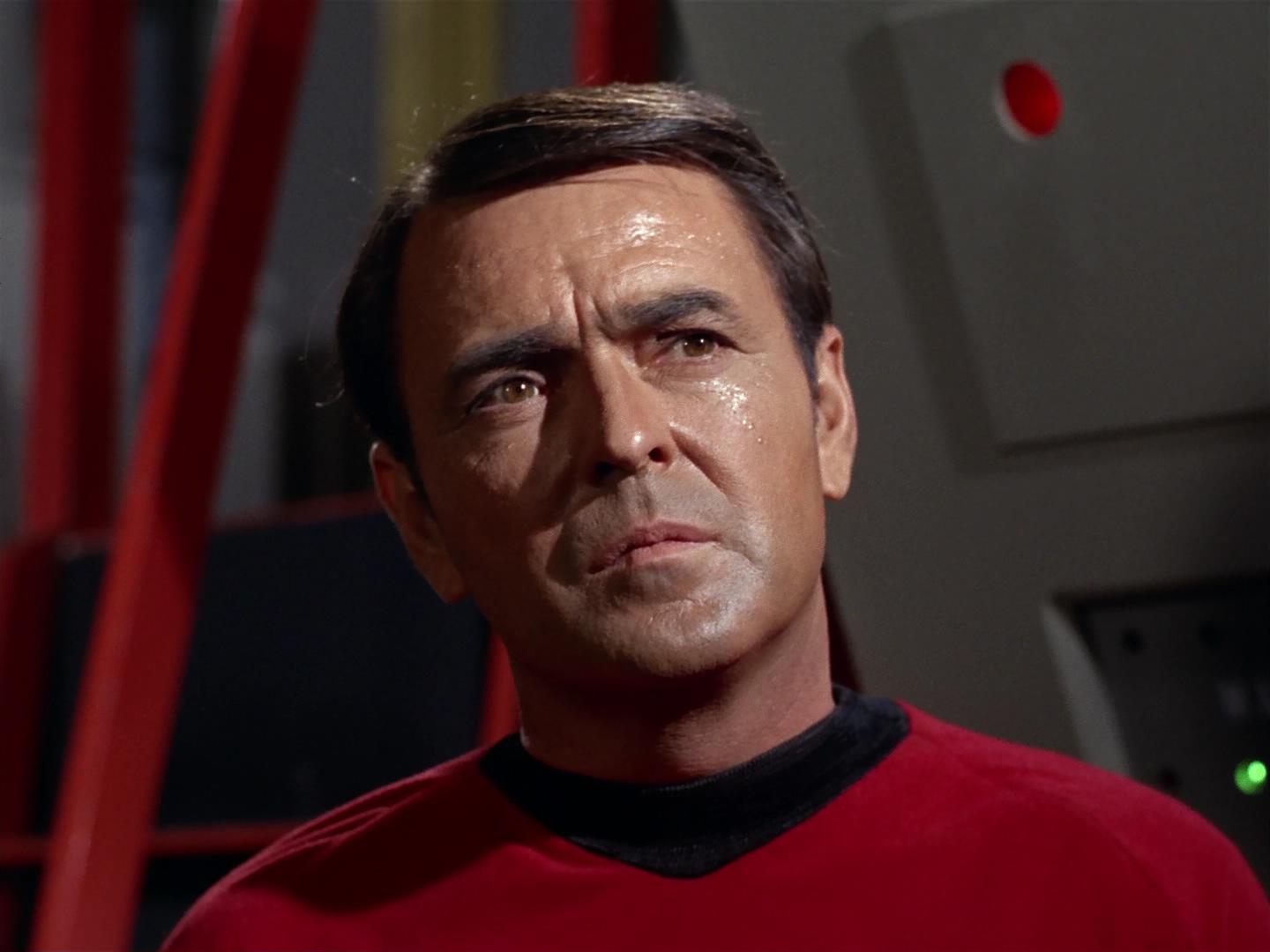 ariane179254_StarTrek_2x18_TheImmunitySyndrome_1079.jpg