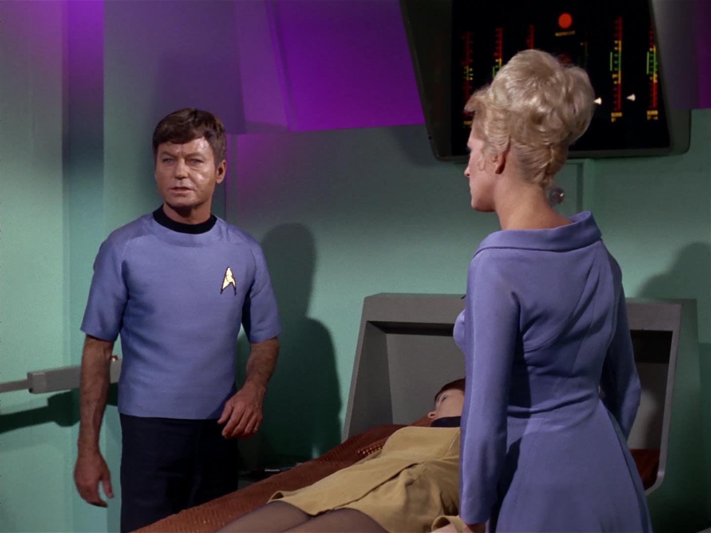 ariane179254_StarTrek_2x18_TheImmunitySyndrome_1098.jpg