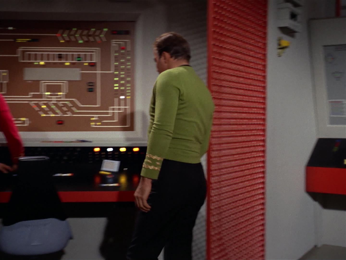 ariane179254_StarTrek_2x18_TheImmunitySyndrome_1128.jpg