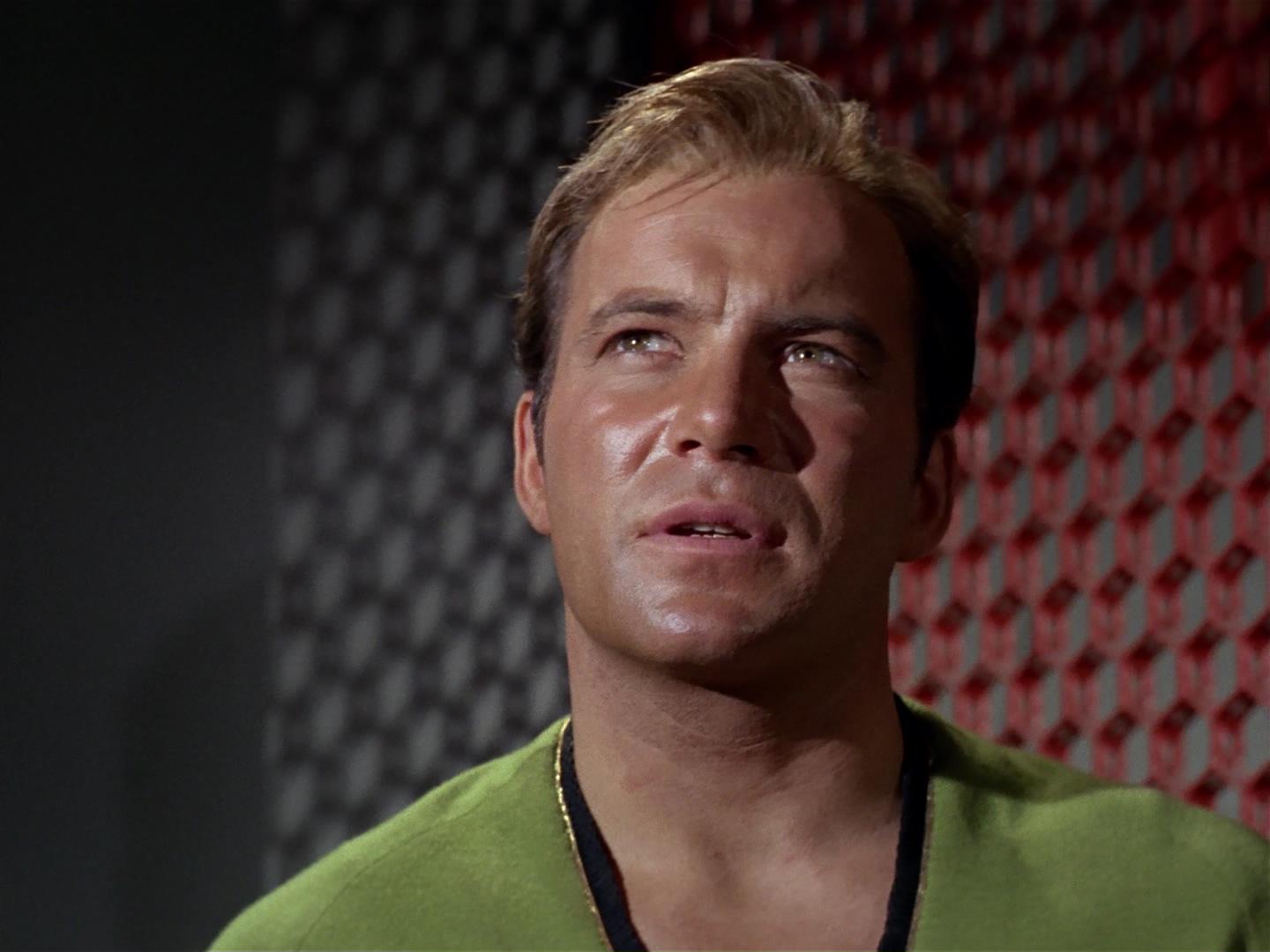 ariane179254_StarTrek_2x18_TheImmunitySyndrome_1142.jpg