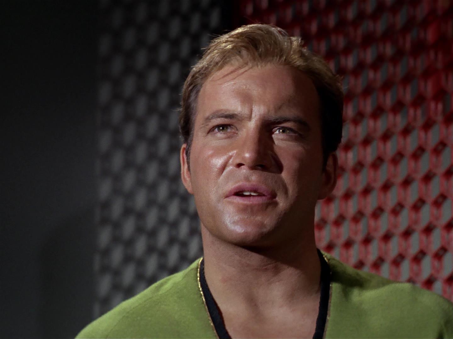 ariane179254_StarTrek_2x18_TheImmunitySyndrome_1143.jpg