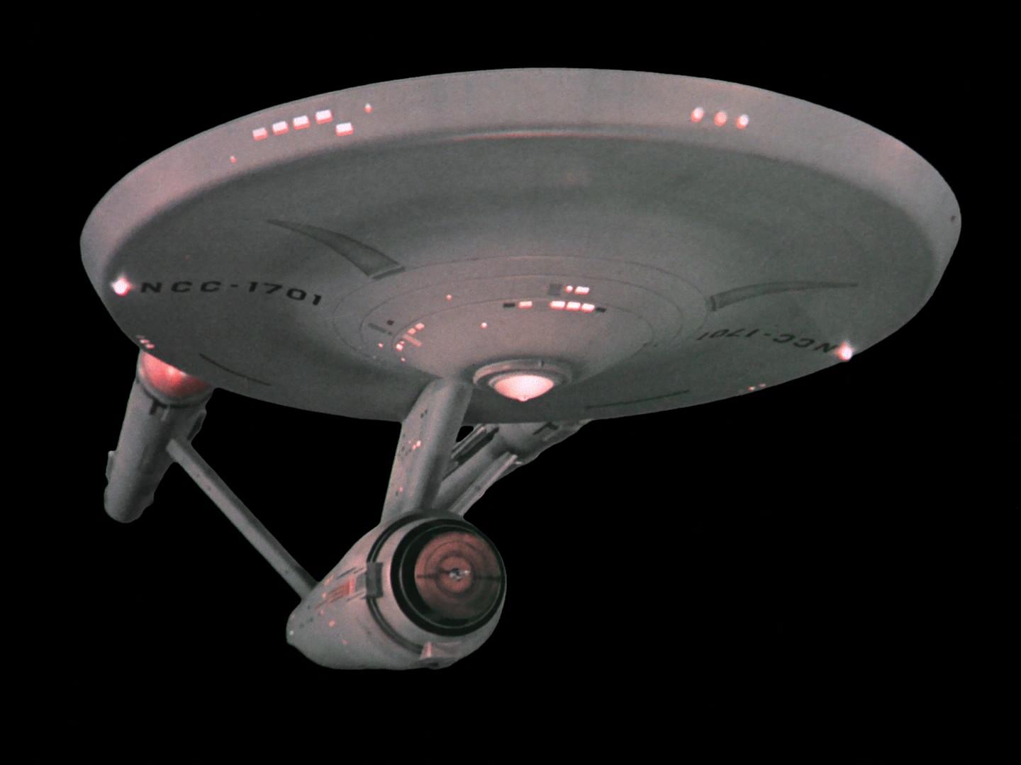 ariane179254_StarTrek_2x18_TheImmunitySyndrome_1163.jpg