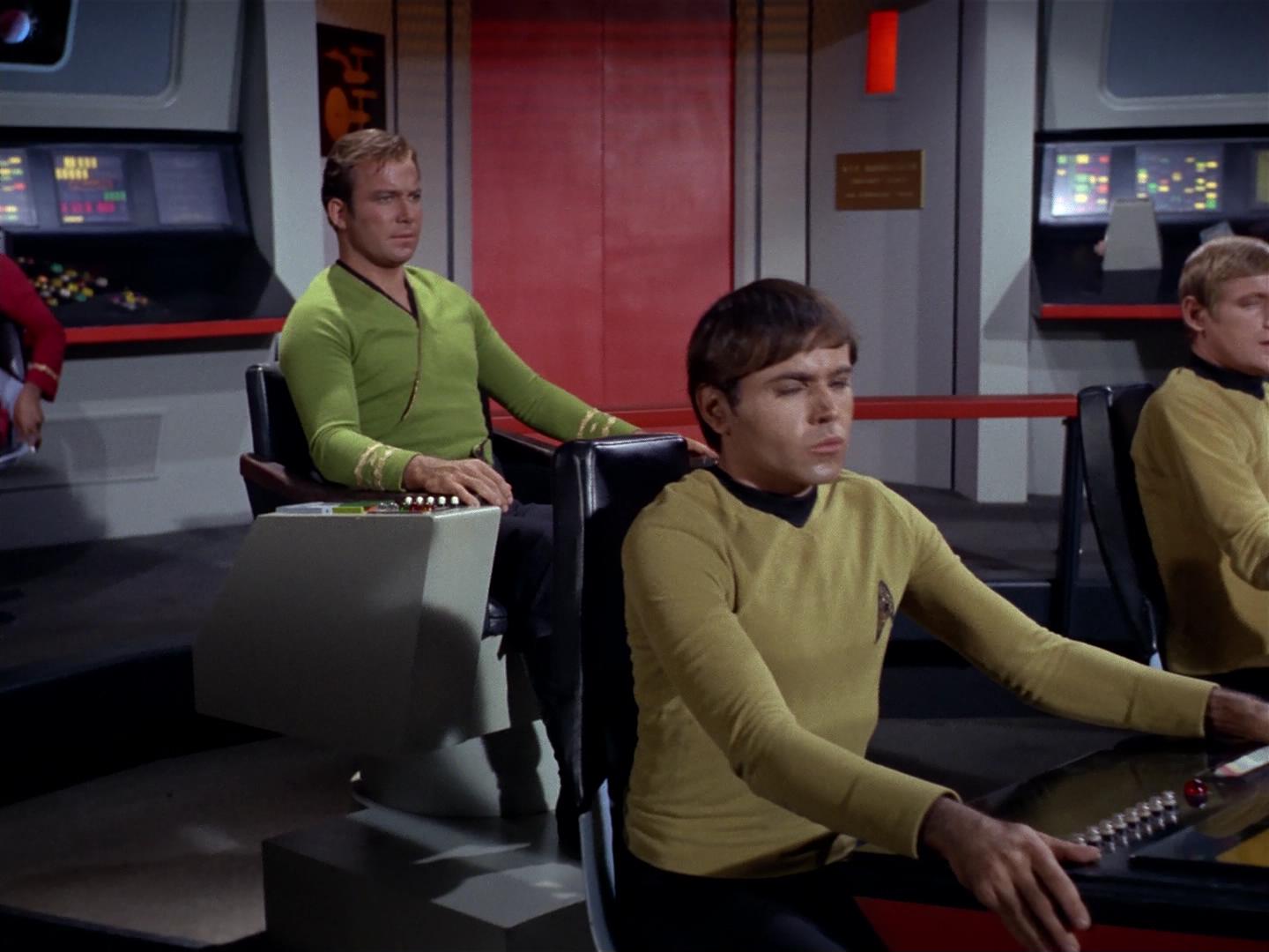 ariane179254_StarTrek_2x18_TheImmunitySyndrome_1407.jpg