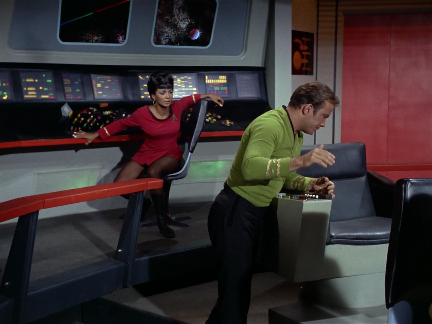 ariane179254_StarTrek_2x18_TheImmunitySyndrome_1436.jpg