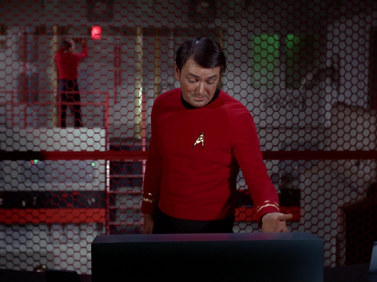 ariane179254_StarTrek_2x18_TheImmunitySyndrome_1443.jpg