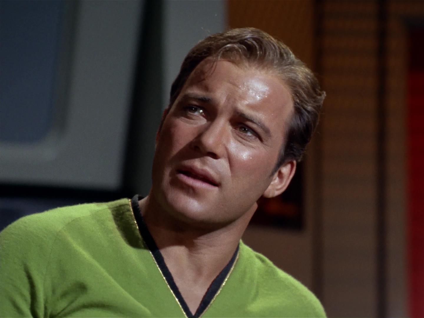 ariane179254_StarTrek_2x18_TheImmunitySyndrome_1452.jpg