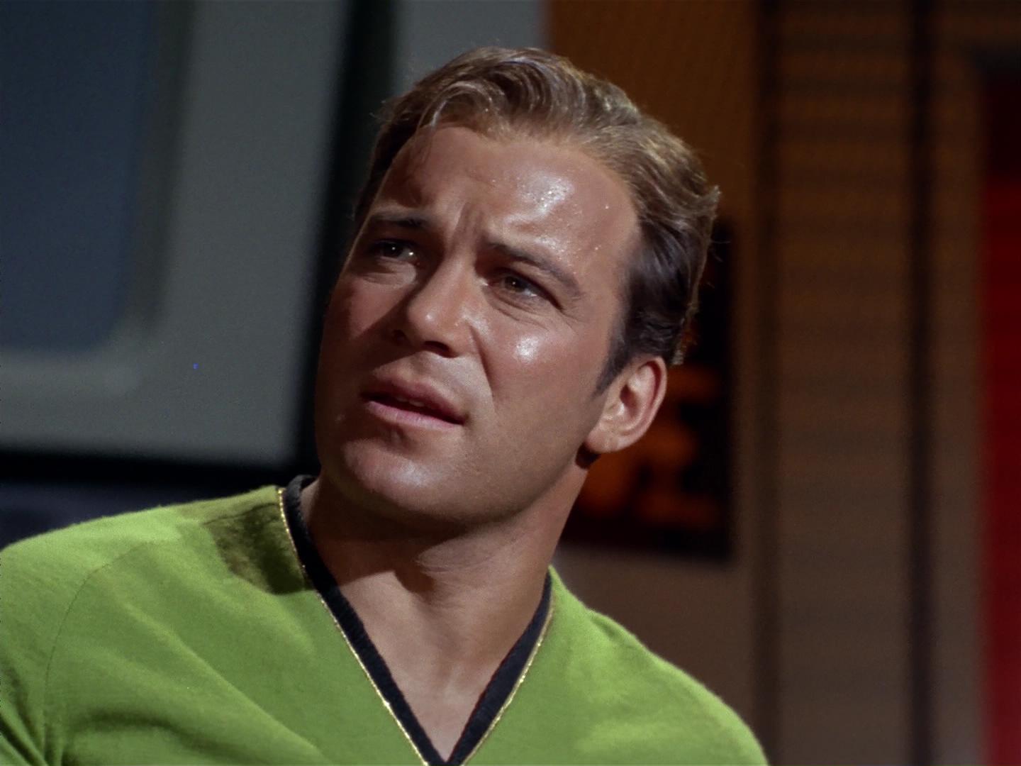 ariane179254_StarTrek_2x18_TheImmunitySyndrome_1455.jpg