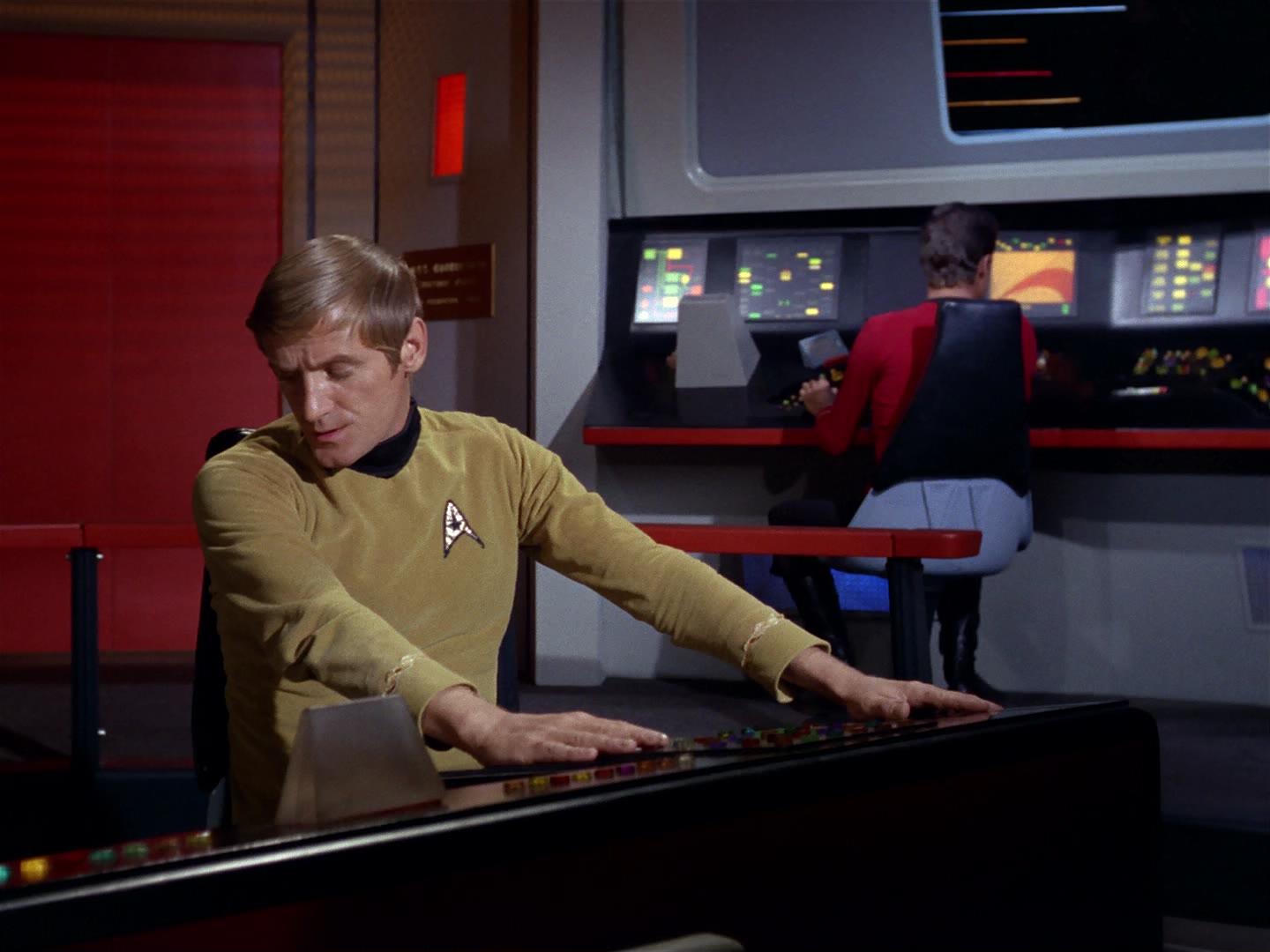 ariane179254_StarTrek_2x18_TheImmunitySyndrome_1508.jpg