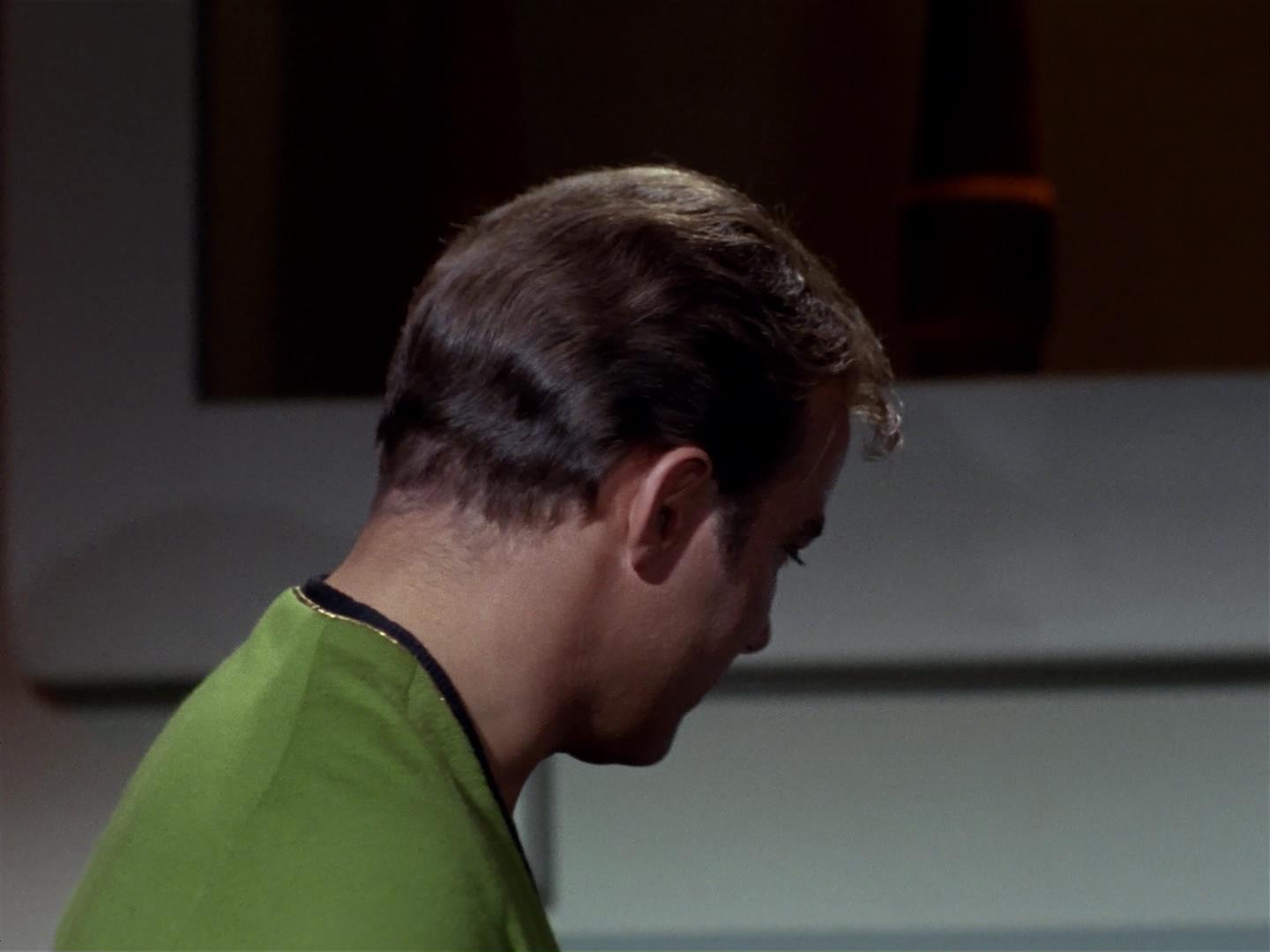 ariane179254_StarTrek_2x18_TheImmunitySyndrome_1644.jpg