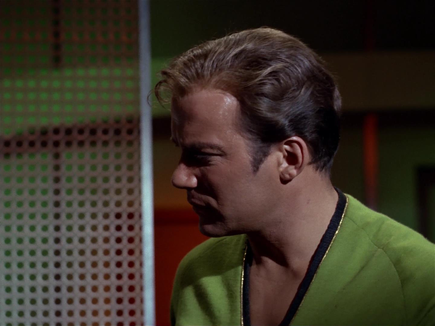 ariane179254_StarTrek_2x18_TheImmunitySyndrome_1815.jpg