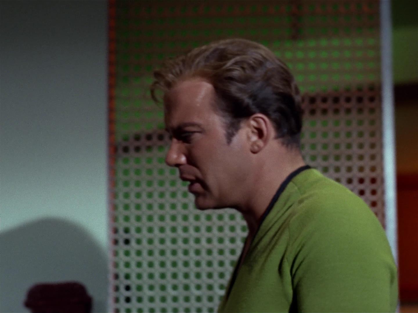 ariane179254_StarTrek_2x18_TheImmunitySyndrome_1817.jpg
