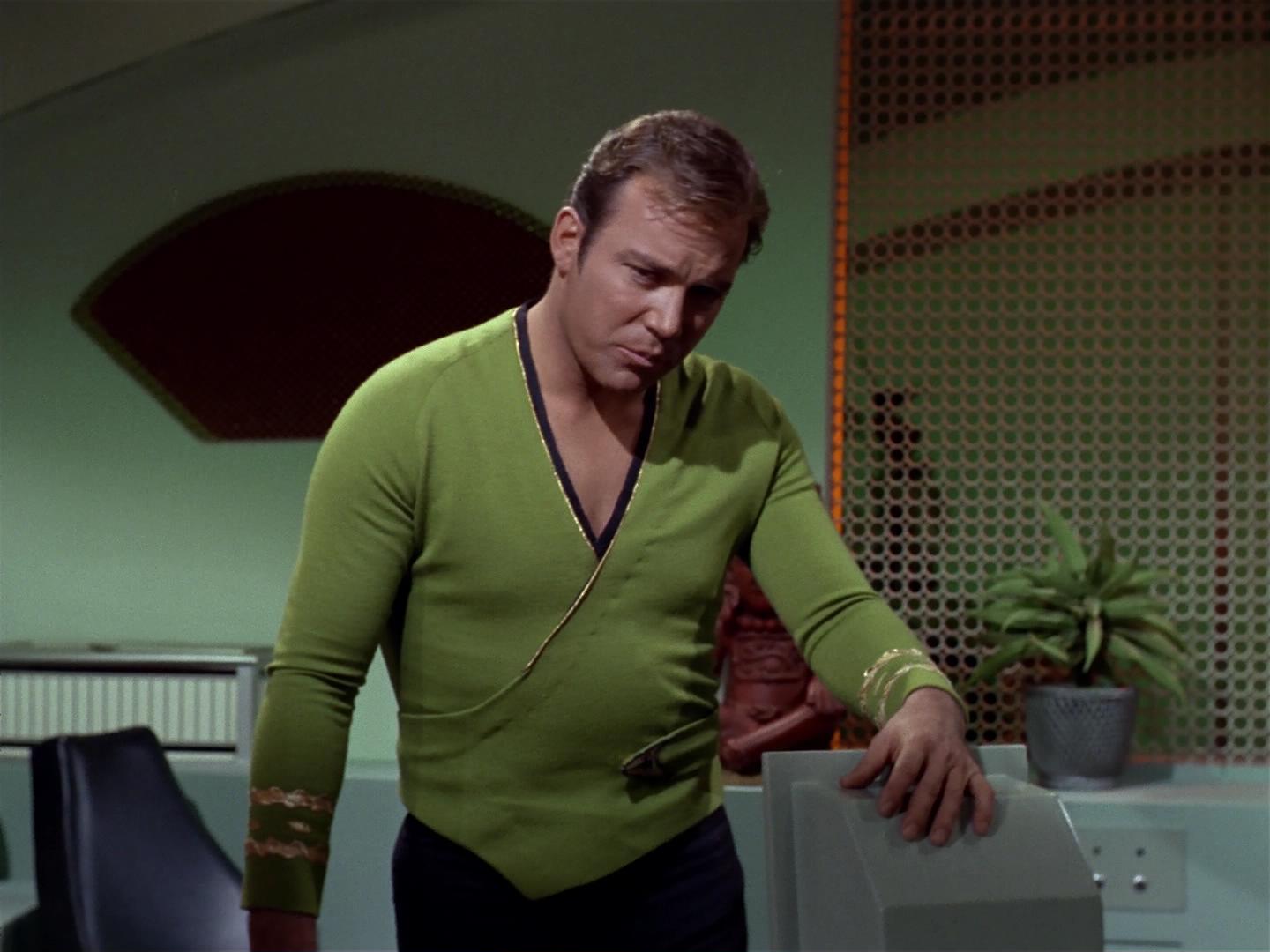 ariane179254_StarTrek_2x18_TheImmunitySyndrome_1874.jpg