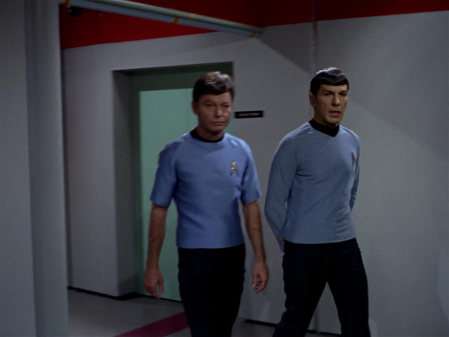 ariane179254_StarTrek_2x18_TheImmunitySyndrome_1938.jpg