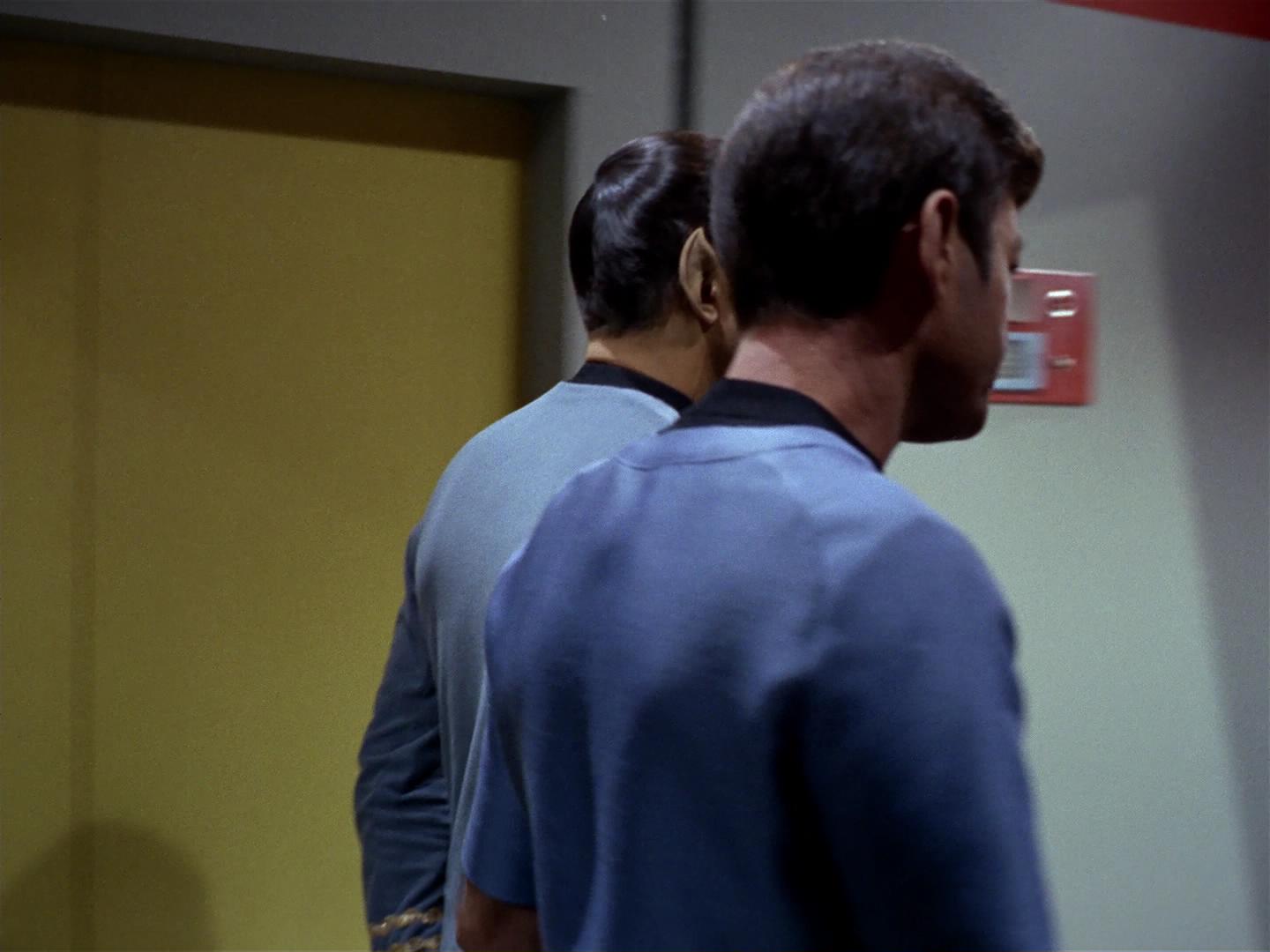 ariane179254_StarTrek_2x18_TheImmunitySyndrome_1945.jpg