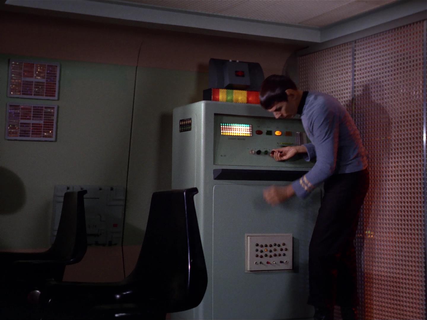 ariane179254_StarTrek_2x18_TheImmunitySyndrome_2044.jpg