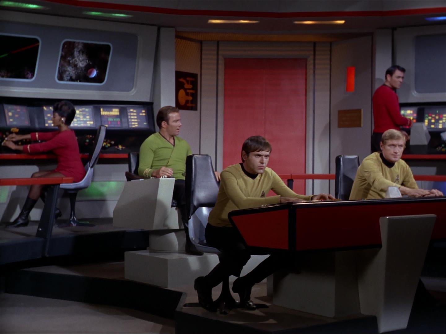 ariane179254_StarTrek_2x18_TheImmunitySyndrome_2052.jpg